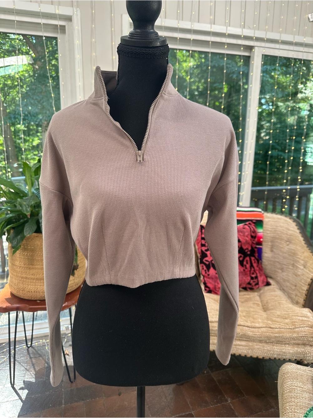 Urban Outfitters Cropped Ribbed Quarter-Zip Pullover - Taupe